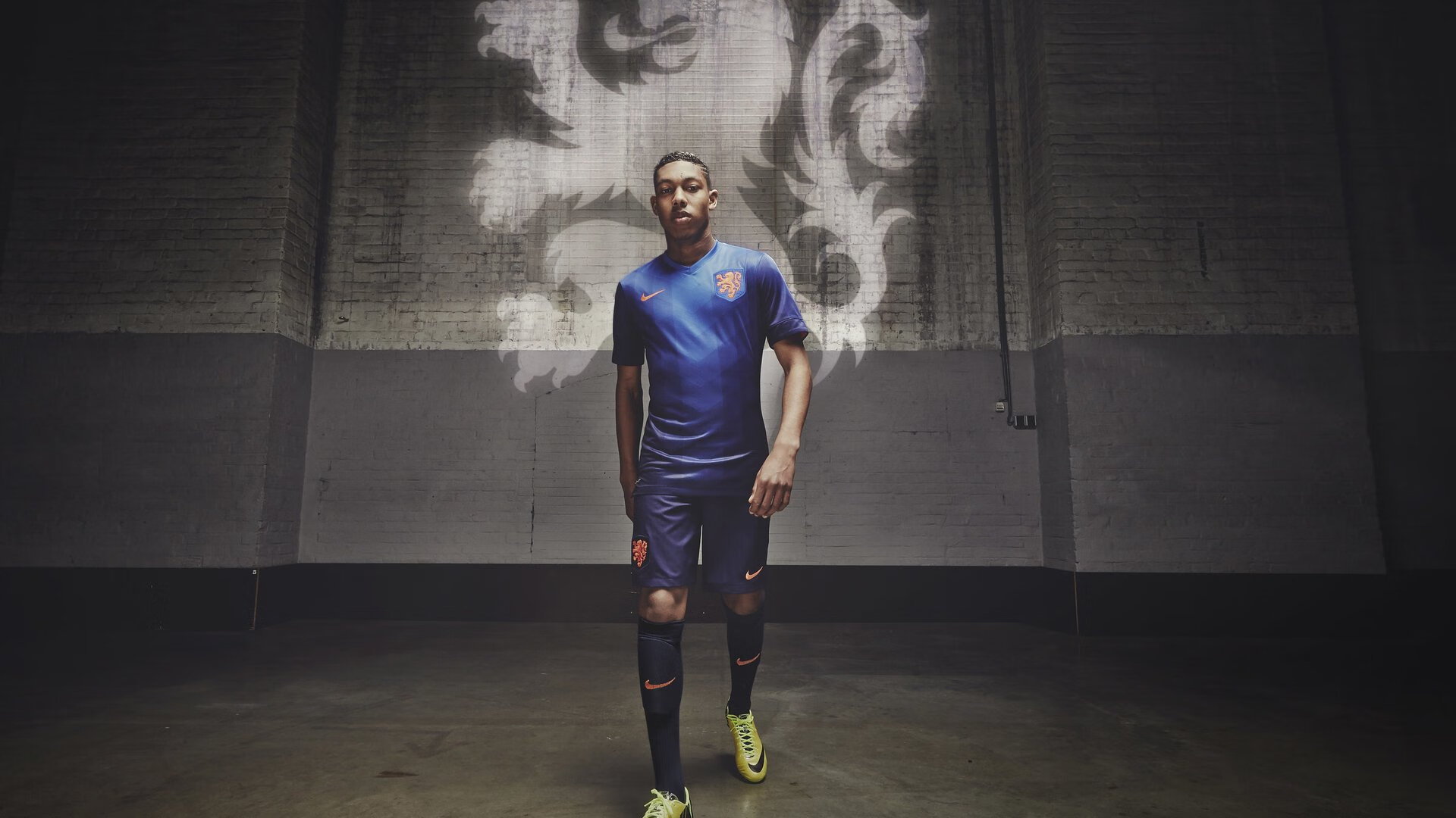 意甲焦点战之夜，杰伦·格林惊艳四座，新星闪耀亚平宁